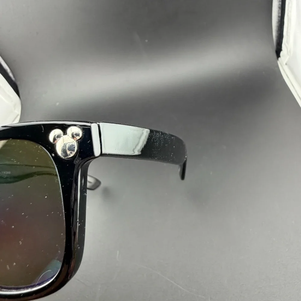 Disney Sunglasses Mickey Mouse Adult Wayfarer Style Mirrored Glasses
